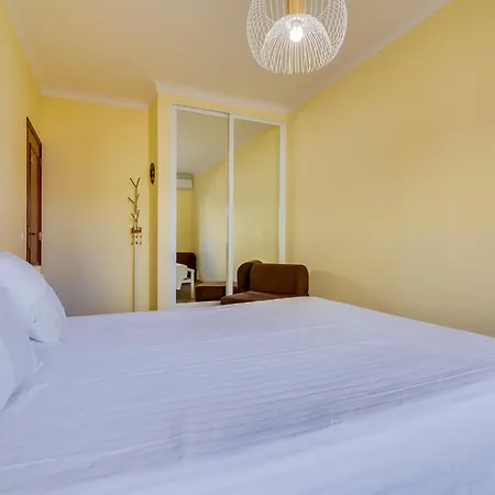 Santa Maria A 500 Metros Da Apartamento *